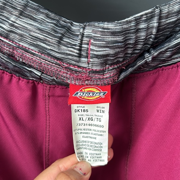 Dickies X-Large scrub bottom jogger. Burgundy. Used in good condition. - Picture 8 of 11